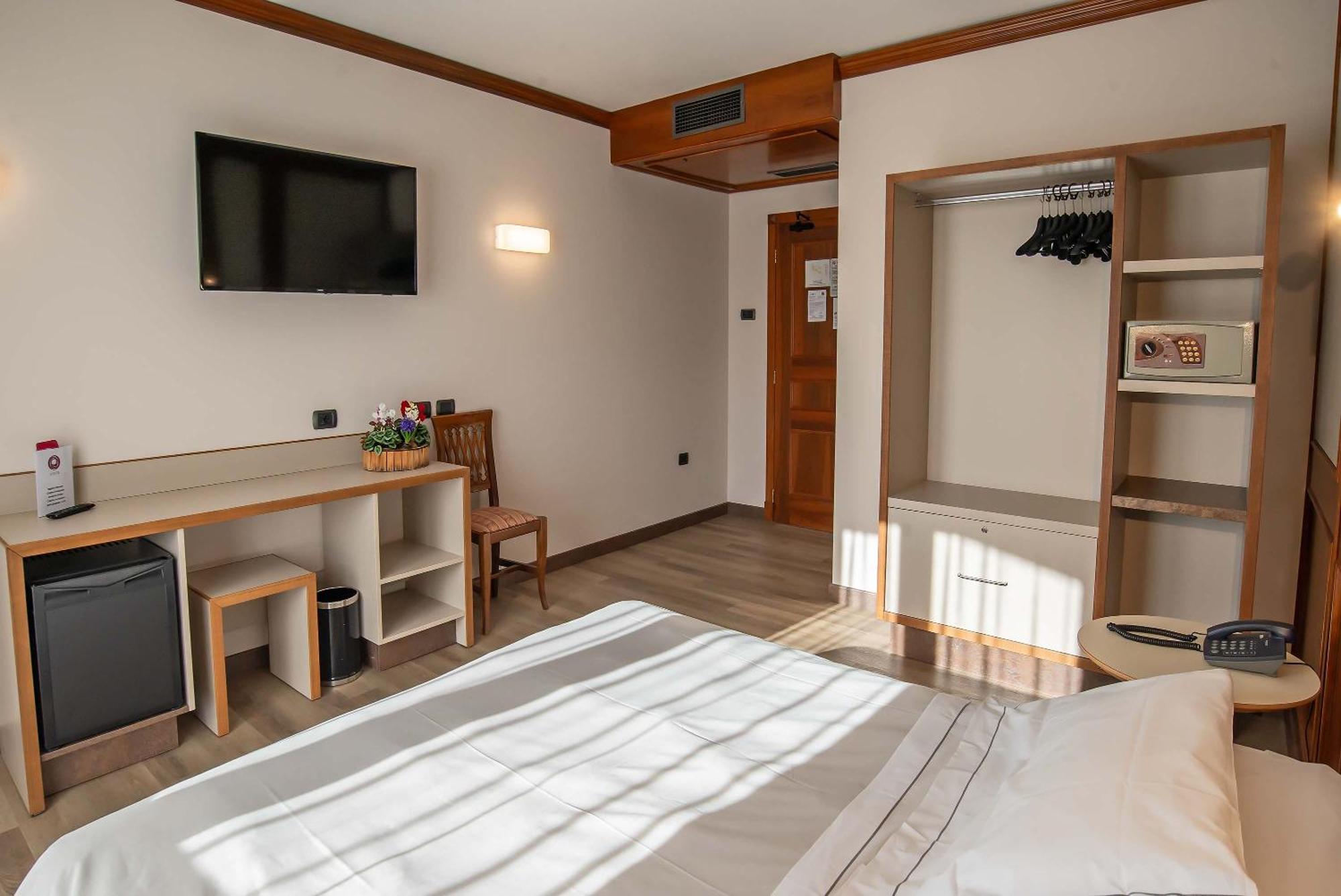 فندق Relais Du Foyer Châtillon الغرفة الصورة
